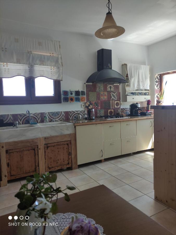 Aletraki -Off-Grid Retreat Above Heraklion, Peaceful Views Арханес Экстерьер фото