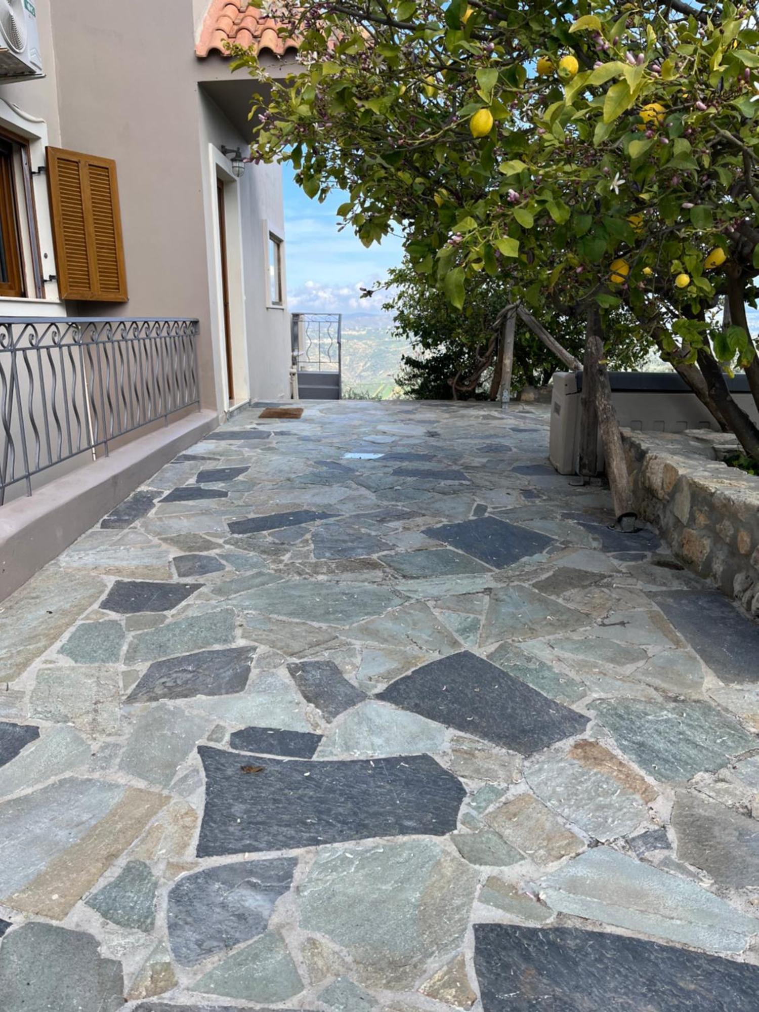 Aletraki -Off-Grid Retreat Above Heraklion, Peaceful Views Арханес Экстерьер фото